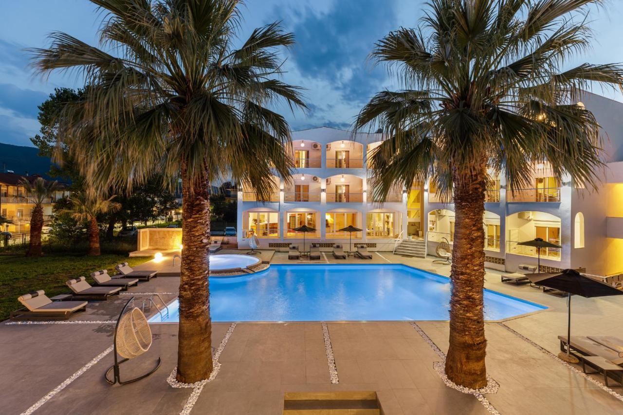 Stavros Beach Hotel Exterior photo