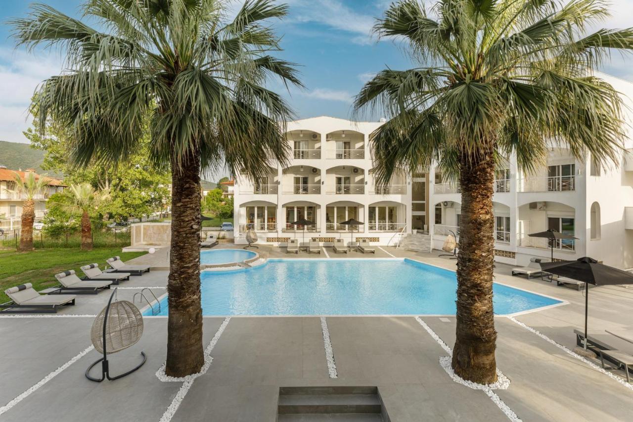 Stavros Beach Hotel Exterior photo
