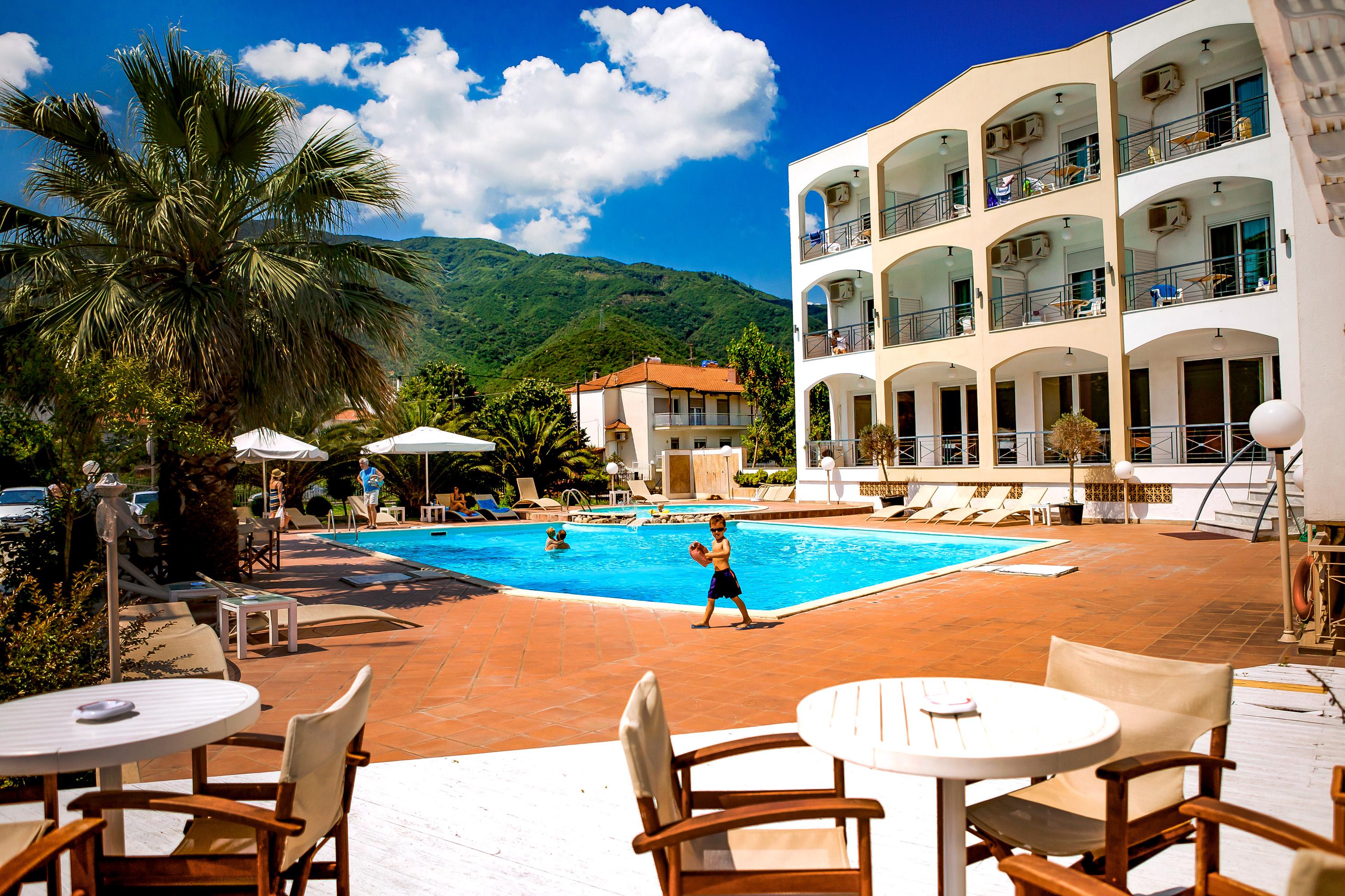 Stavros Beach Hotel Exterior photo